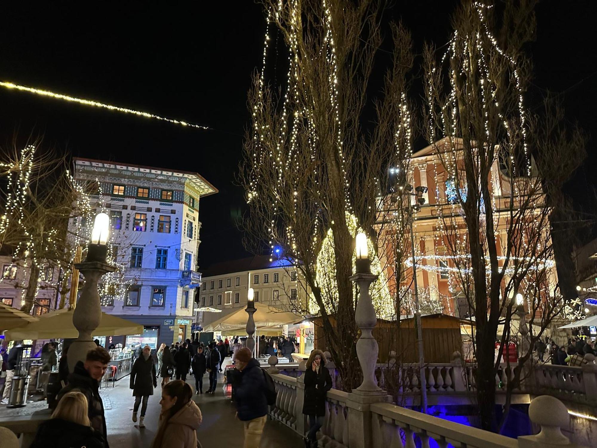 Triple Bridge Ljubljana Leilighet Eksteriør bilde