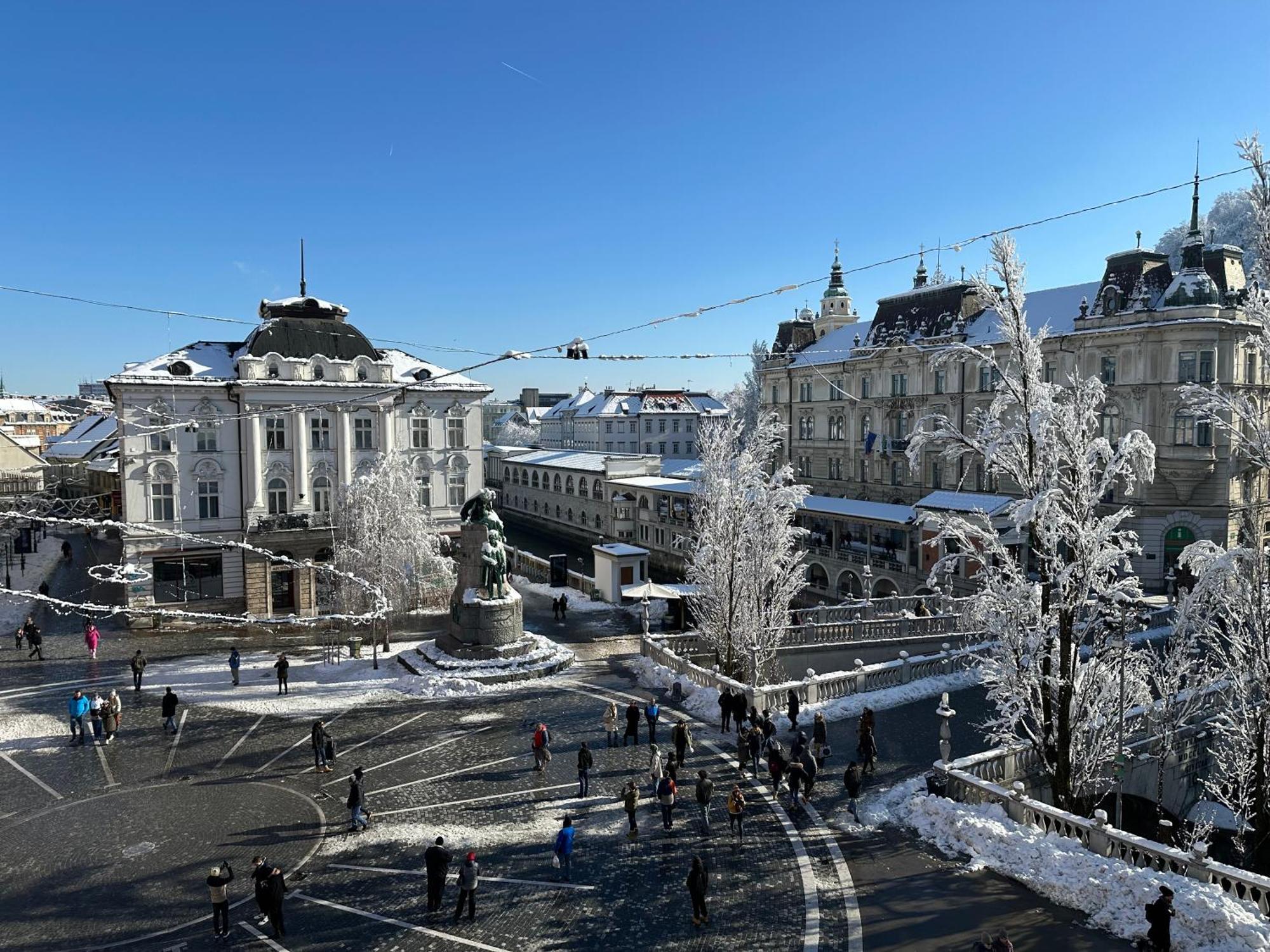 Triple Bridge Ljubljana Leilighet Eksteriør bilde